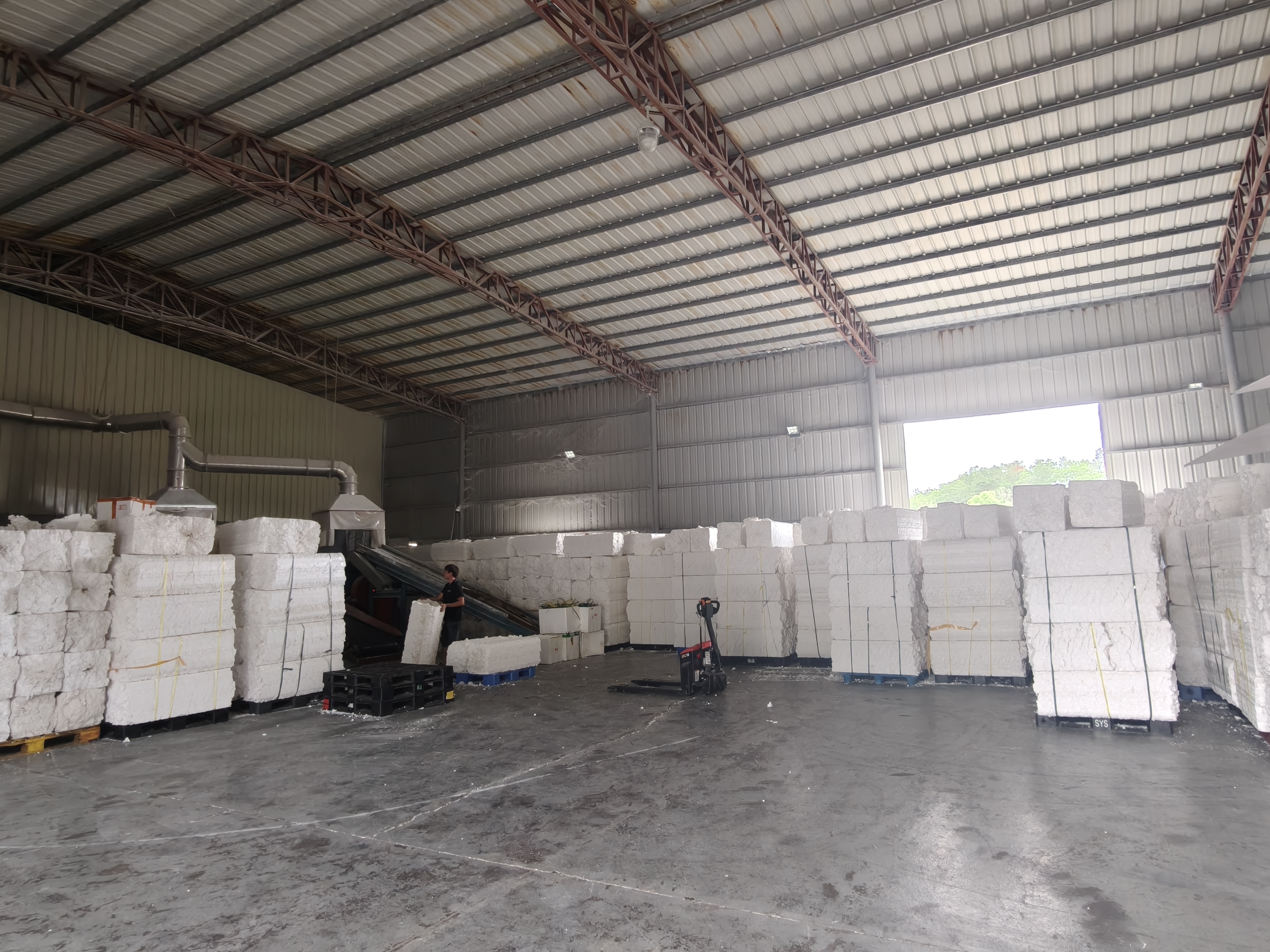 riciclaggio professionale dei rifiuti di schiuma