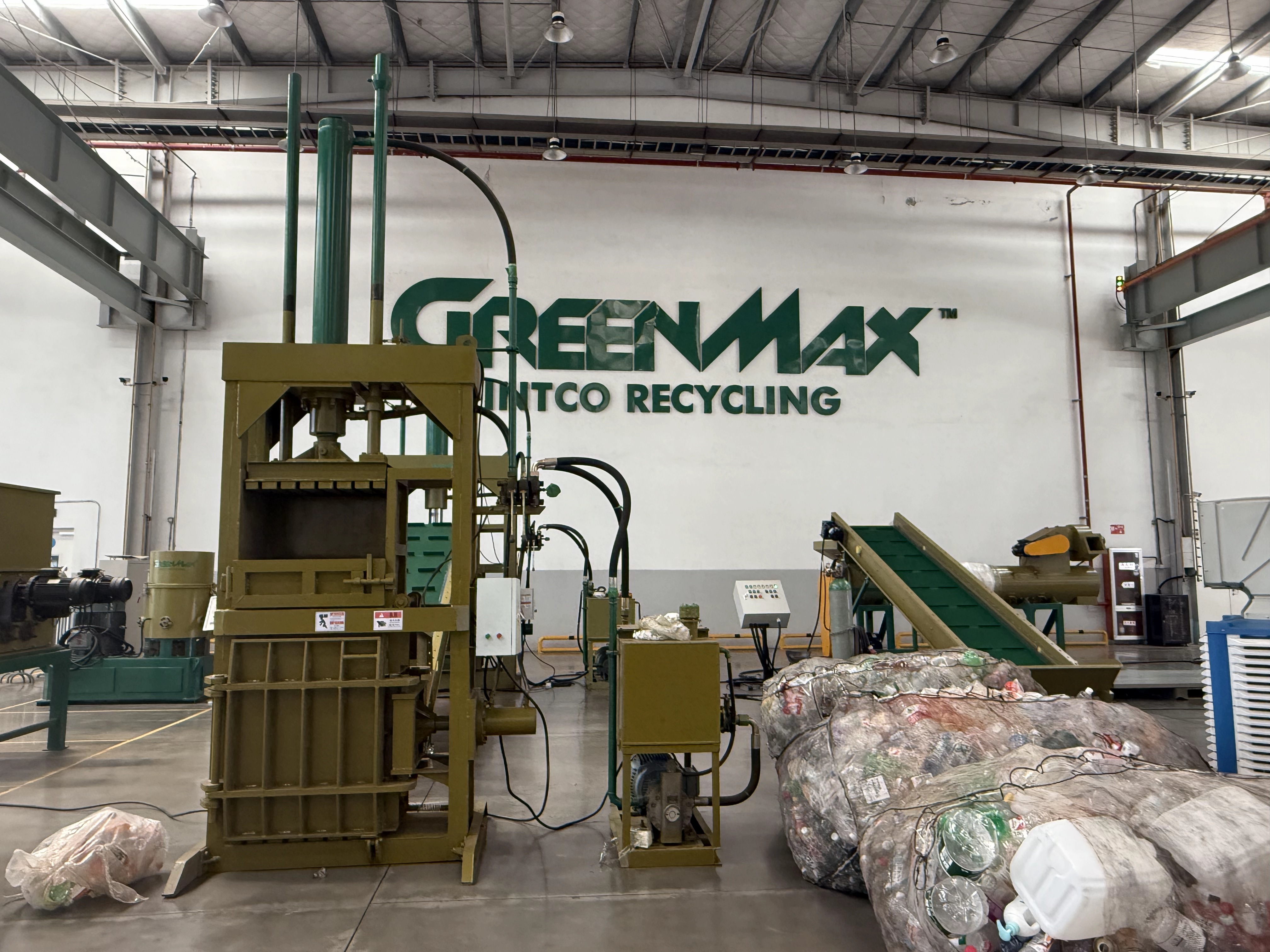 pressatura dei rifiuti