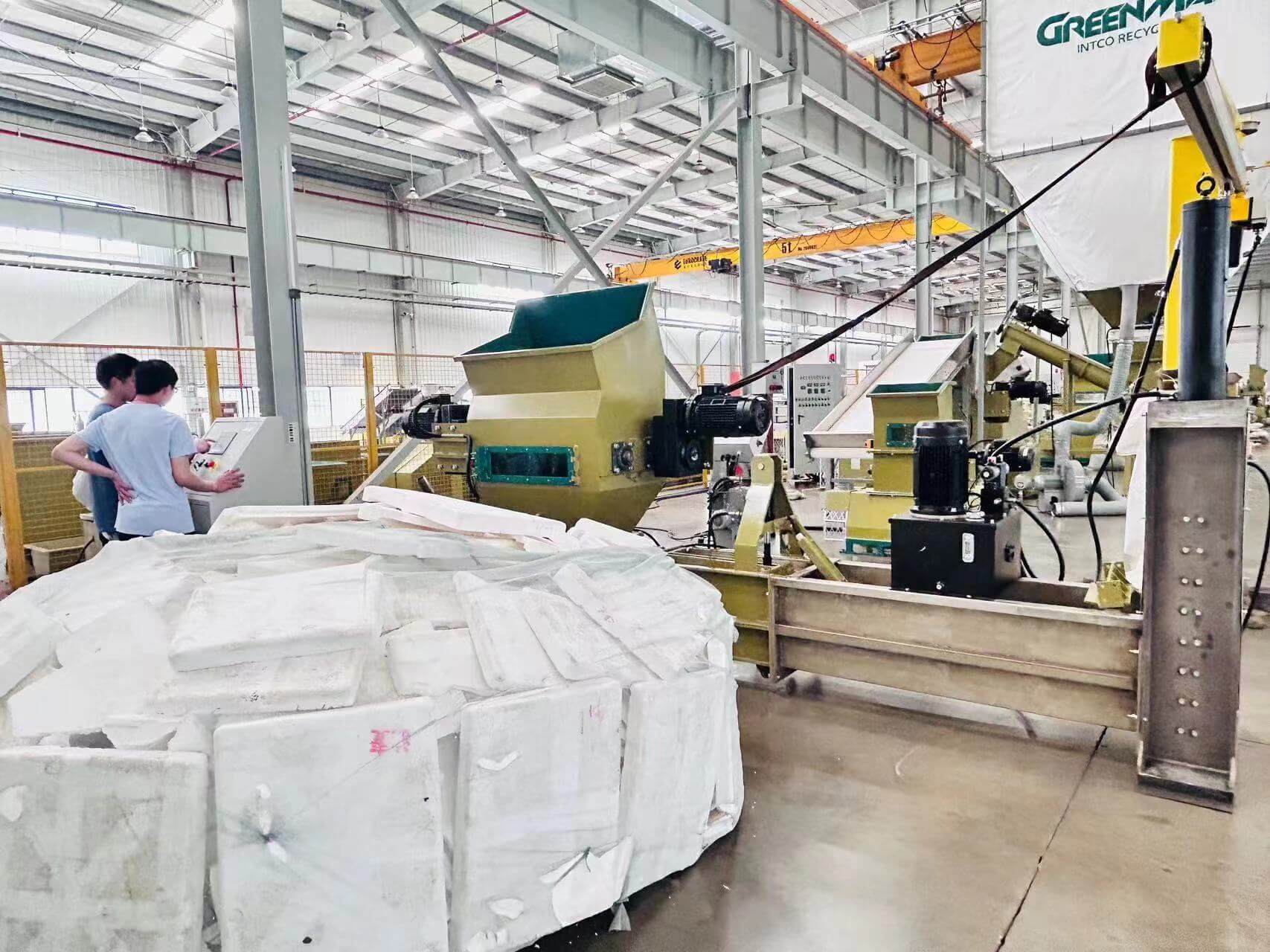 pressa per polistirolo